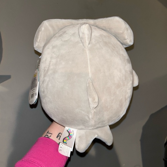 SQUISHMALLOWS TANK THE SHARK SQUISHMALLOW - Picture 2 of 3